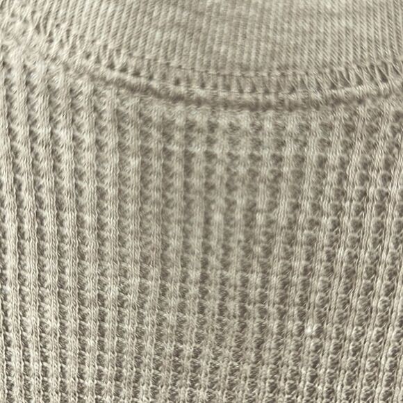 Gap medium brown Henley  - Picture 2 of 5